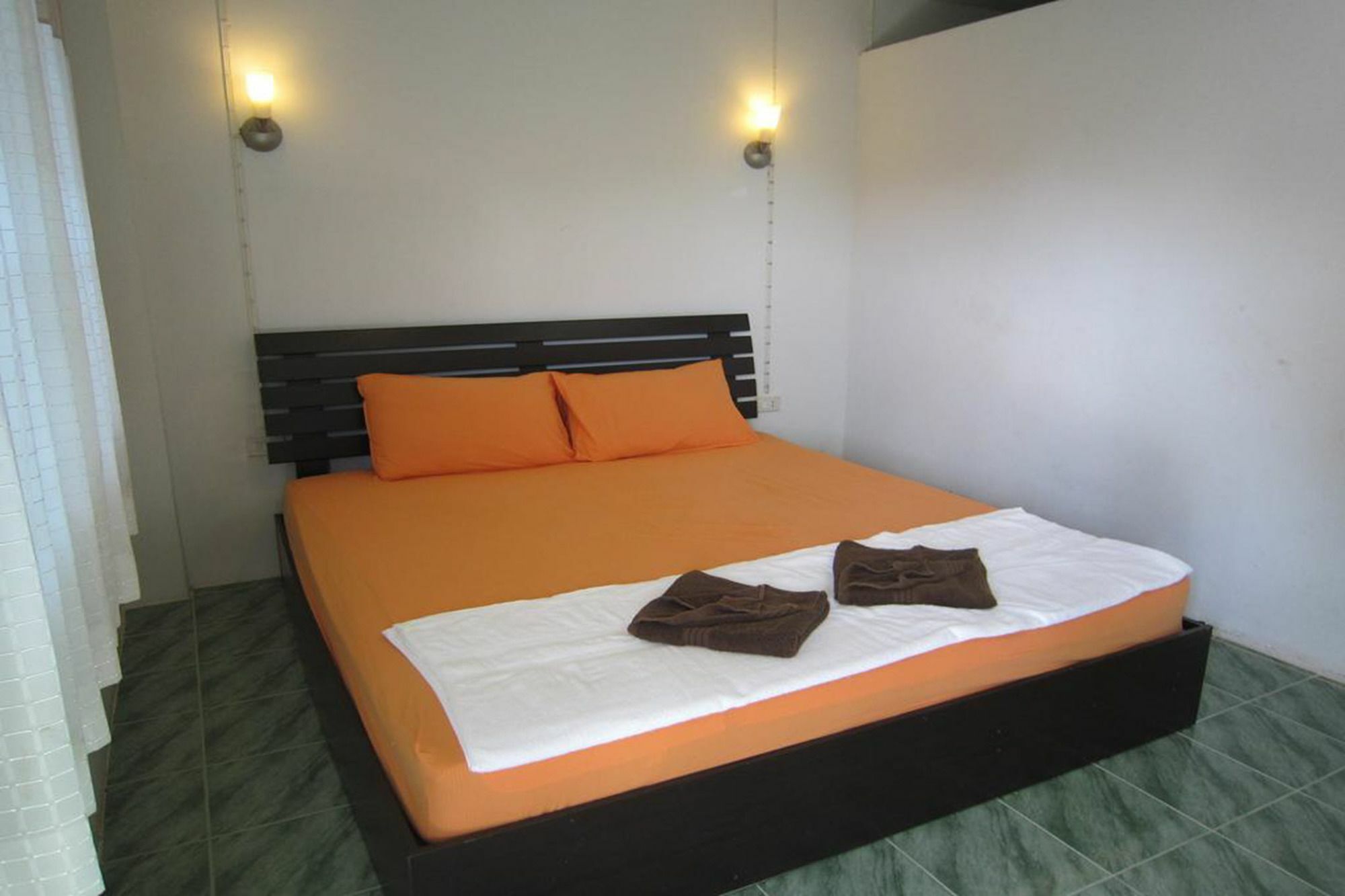 Run'S Bed & Breakfast Krabi town Kültér fotó